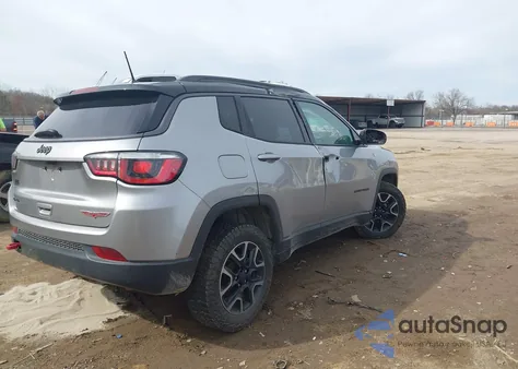 2019 Jeep Compass Trailhawk 4X4 из США, поврежденный, VIN 3C4NJDDB8KT739788